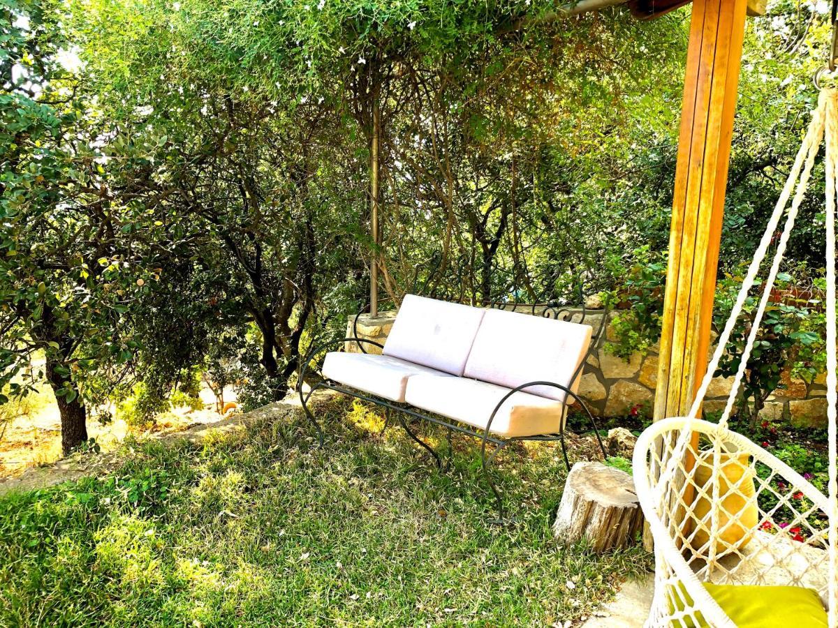 Rose Garden - Gan Vradim Villa Amirim Exterior photo